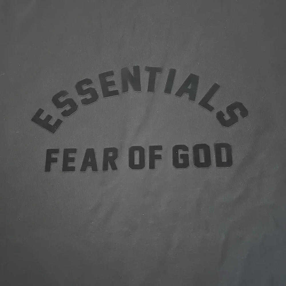 Essential Fear Of God Mens Medium Black Crewneck Short Sleeve Casual‎